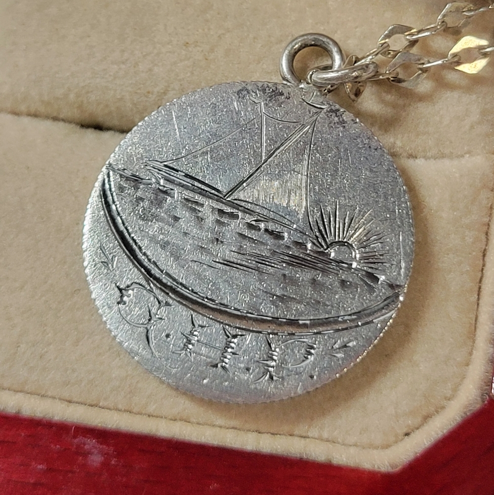 Silver 925  Sailboat Pendant Necklace - Etched Coin Design - Picture 2 of 7